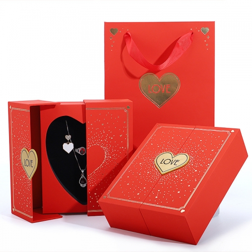 Подарочная коробка "Love" для ювелирных изделий_0 500132 544.17 ₽