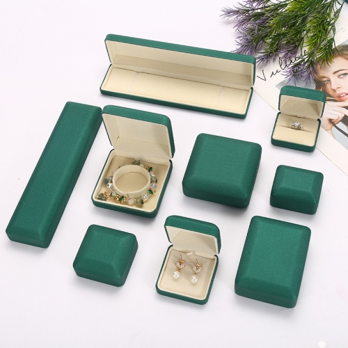 Темно-зеленый футляр из кожи_0 499572 0.00 ₽