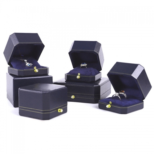 Футляр для ювелирных украшений_1 500128 291.85 ₽