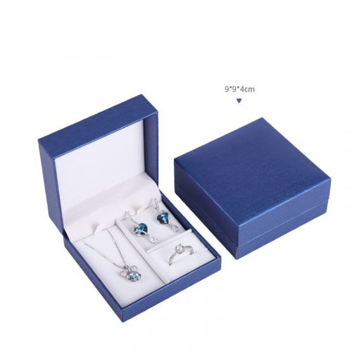 Футляр для ювелирных украшений, 9*9*4 см_4 502322 89.30 ₽