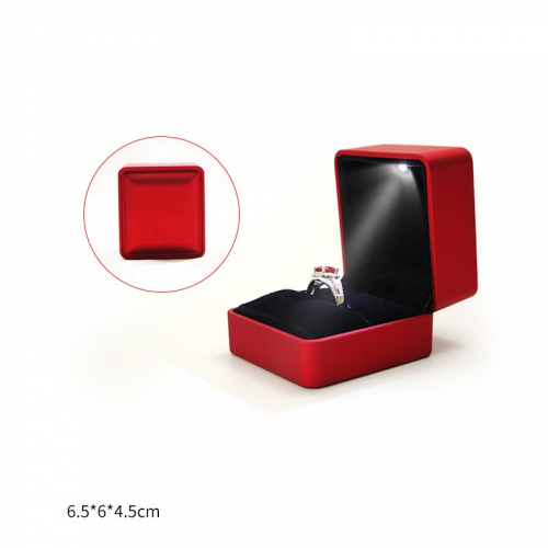Футляр с подсветкой для украшений_7 503180 125.58 ₽