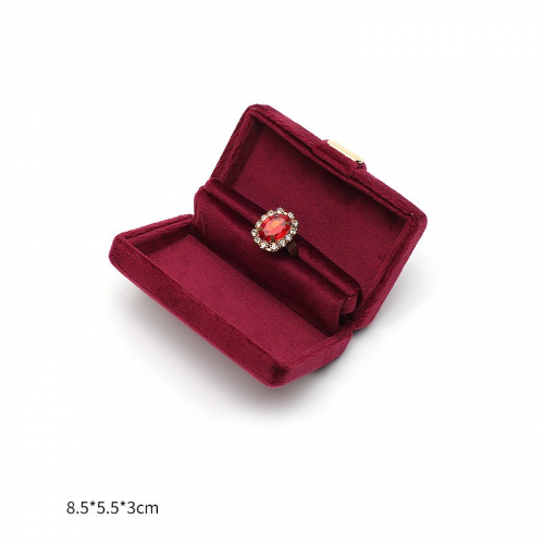 Бархатный футляр для кольца и сережек, 8,5*5,5*3 см_6 502678 251.16 ₽