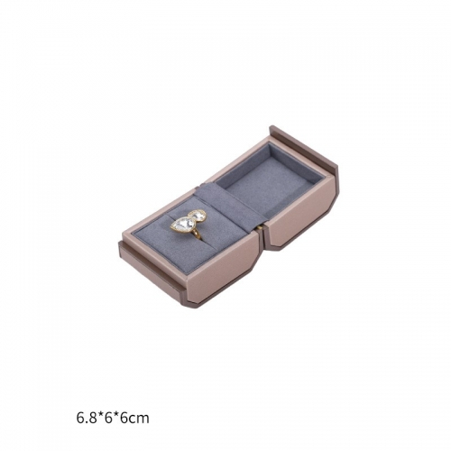 Подарочный футляр для украшений (возможно с вашим логотипом)_8 503612 496.73 ₽