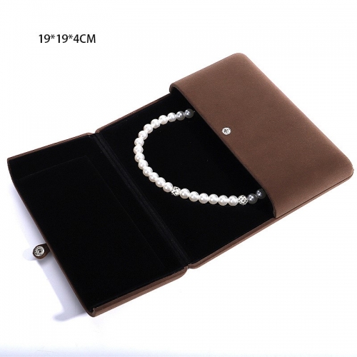 Бархатная шкатулка для жемчужного ожерелья, 19*19*4 см_4 500237 753.47 ₽