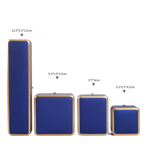 Футляр с подсветкой для ювелирных изделий_5 503123 249.00 ₽