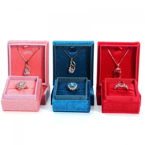 Подарочный футляр для украшений (возможно с вашим логотипом)_2 503605 133.95 ₽