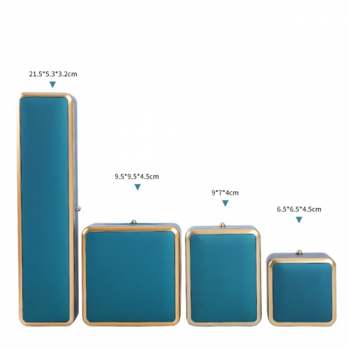 Футляр с подсветкой для ювелирных изделий_6 503123 249.00 ₽