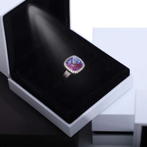 Подарочный футляр для украшений (возможно с вашим логотипом)_1 503662 261.20 ₽