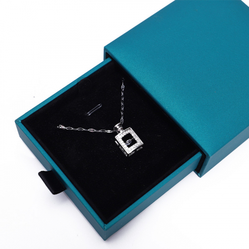 Футляр из искусственной кожи для ювелирных изделий_5 503249 209.30 ₽