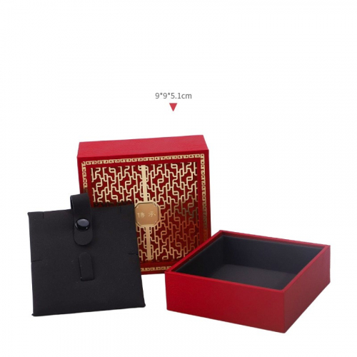 Деревянный футляр для украшений_7 502295 341.85 ₽