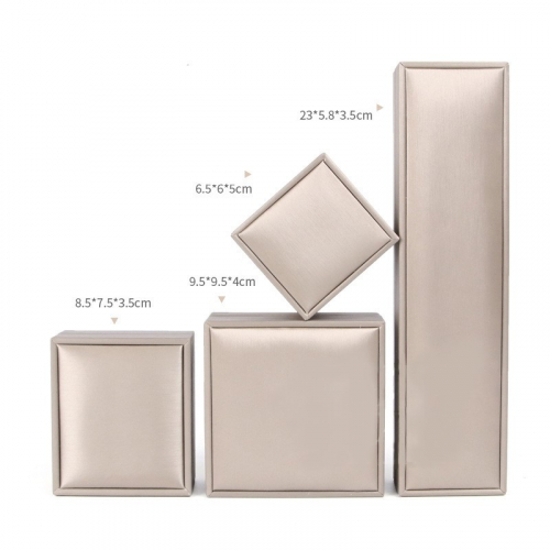 Футляр из искусственной кожи для украшений_5 502333 66.97 ₽