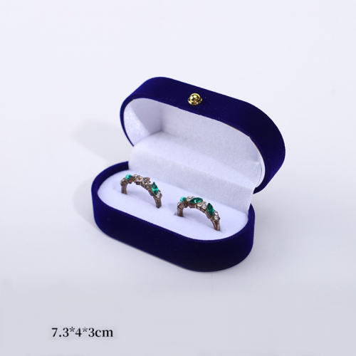 Подарочная коробка для двух колец, 7,3*4*3 см_8 502836 92.09 ₽