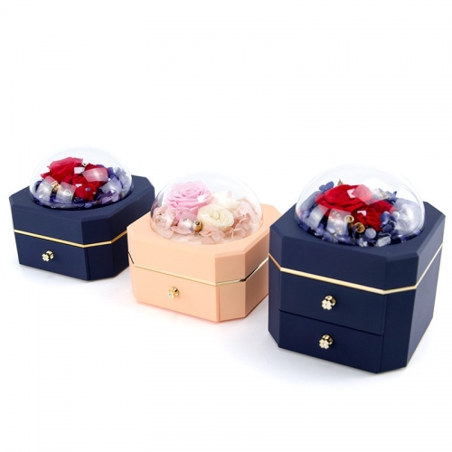 Подарочный футляр с цветами для ювелирных украшений_0 500309 1 953.43 ₽