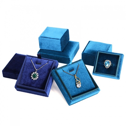 Подарочный футляр для украшений (возможно с вашим логотипом)_3 503605 133.95 ₽