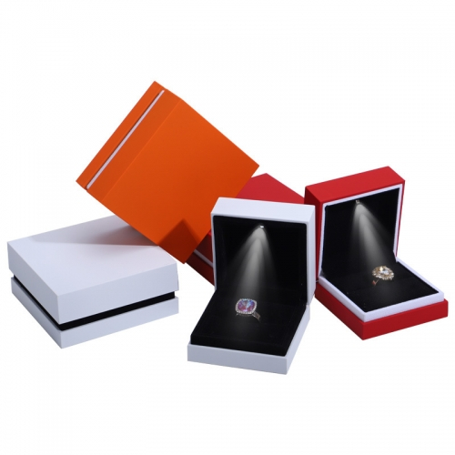 Подарочный футляр для украшений (возможно с вашим логотипом)_2 503662 261.20 ₽