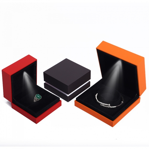 Подарочный футляр для украшений (возможно с вашим логотипом)_3 503662 261.20 ₽