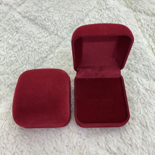 Бархатный футляр  для колец, 5,8*5,4*3,5 см_6 499499 0.00 ₽