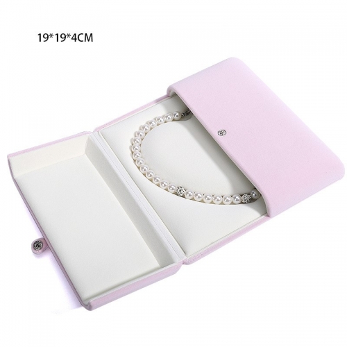 Бархатная шкатулка для жемчужного ожерелья, 19*19*4 см_7 500237 753.47 ₽
