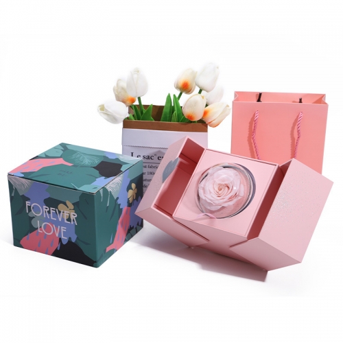 Футляр подарочный для ювелирных украшений, 13,6*12,8*10,4 см_2 500198 2 084.61 ₽